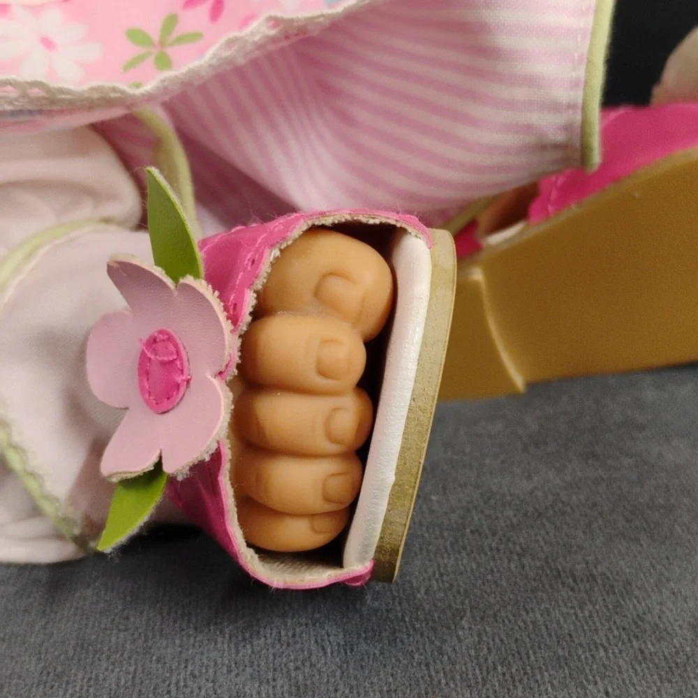 Adora Doll - Picture 7 of 10